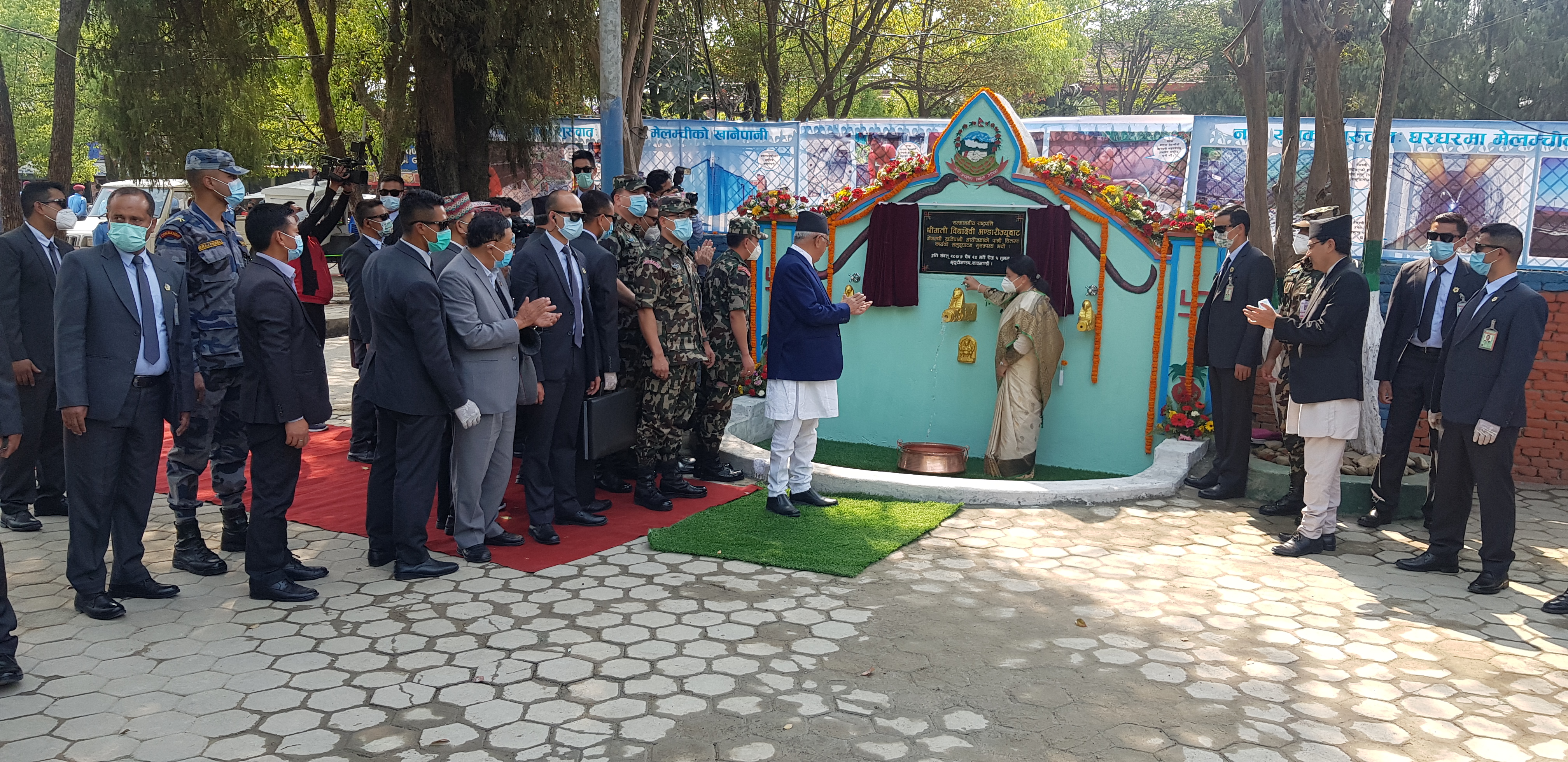 बहुप्रतिक्षित मेलम्ची खानेपानी आयोजनाको खानेपानी वितरण कार्यको समुद्घघाटन कार्यक्रका तस्वीरहरू